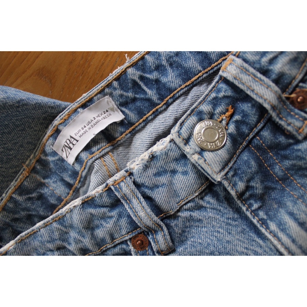 Zara High Rise Mom Jeans Size 2 Flawed Preowned - Picture 6 of 6